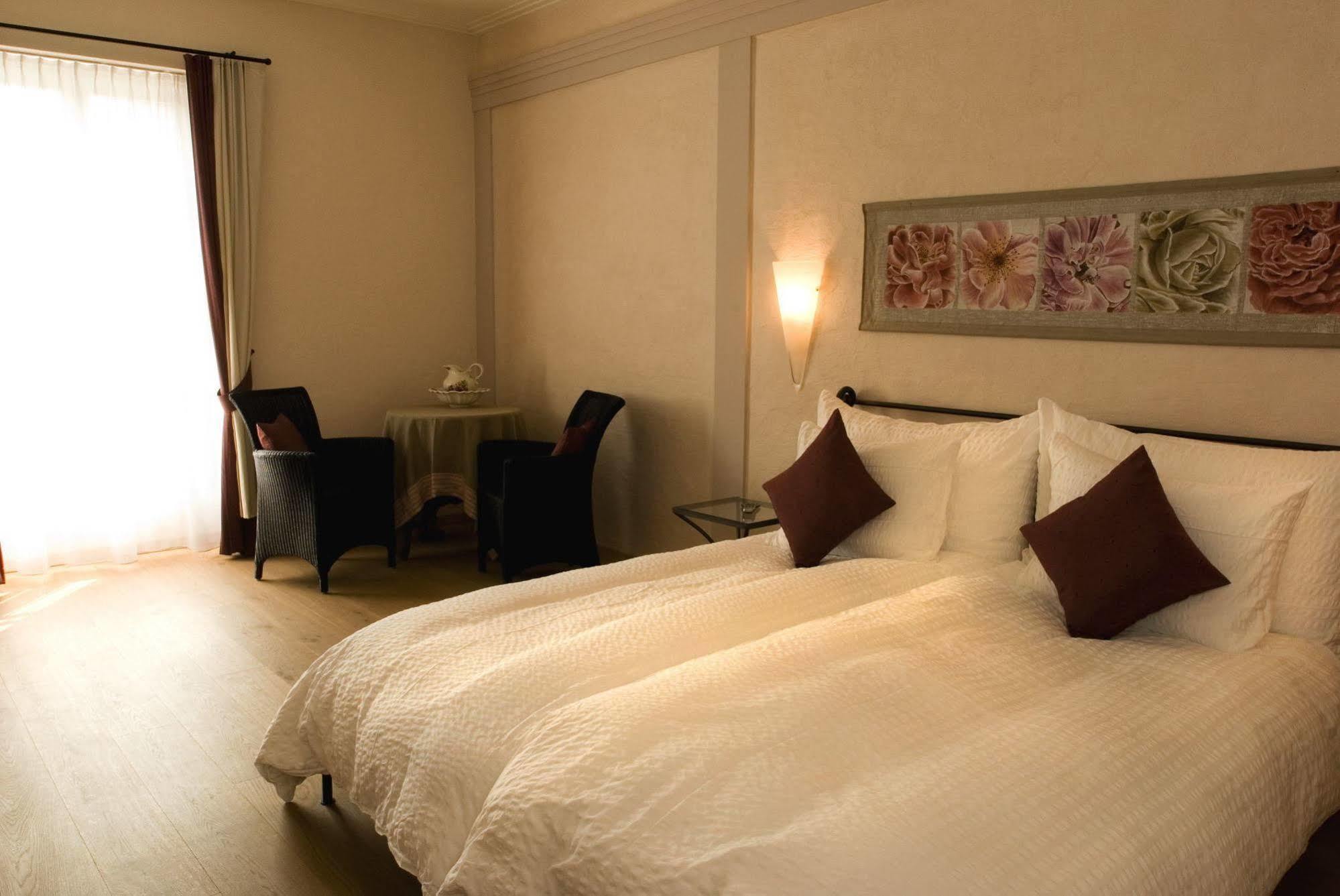 Romantik Hotel Landhaus Liebefeld Koniz Екстериор снимка